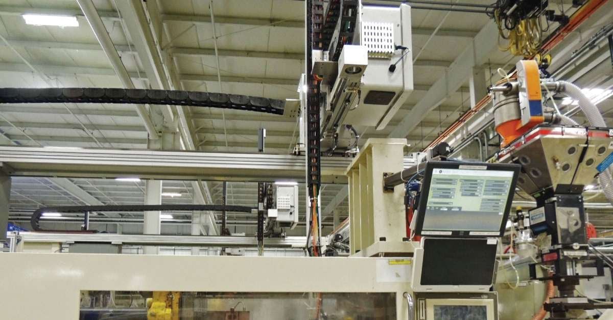 Attuatori_Rollon_per_l_automazione_dello_stampaggio_plastico_2